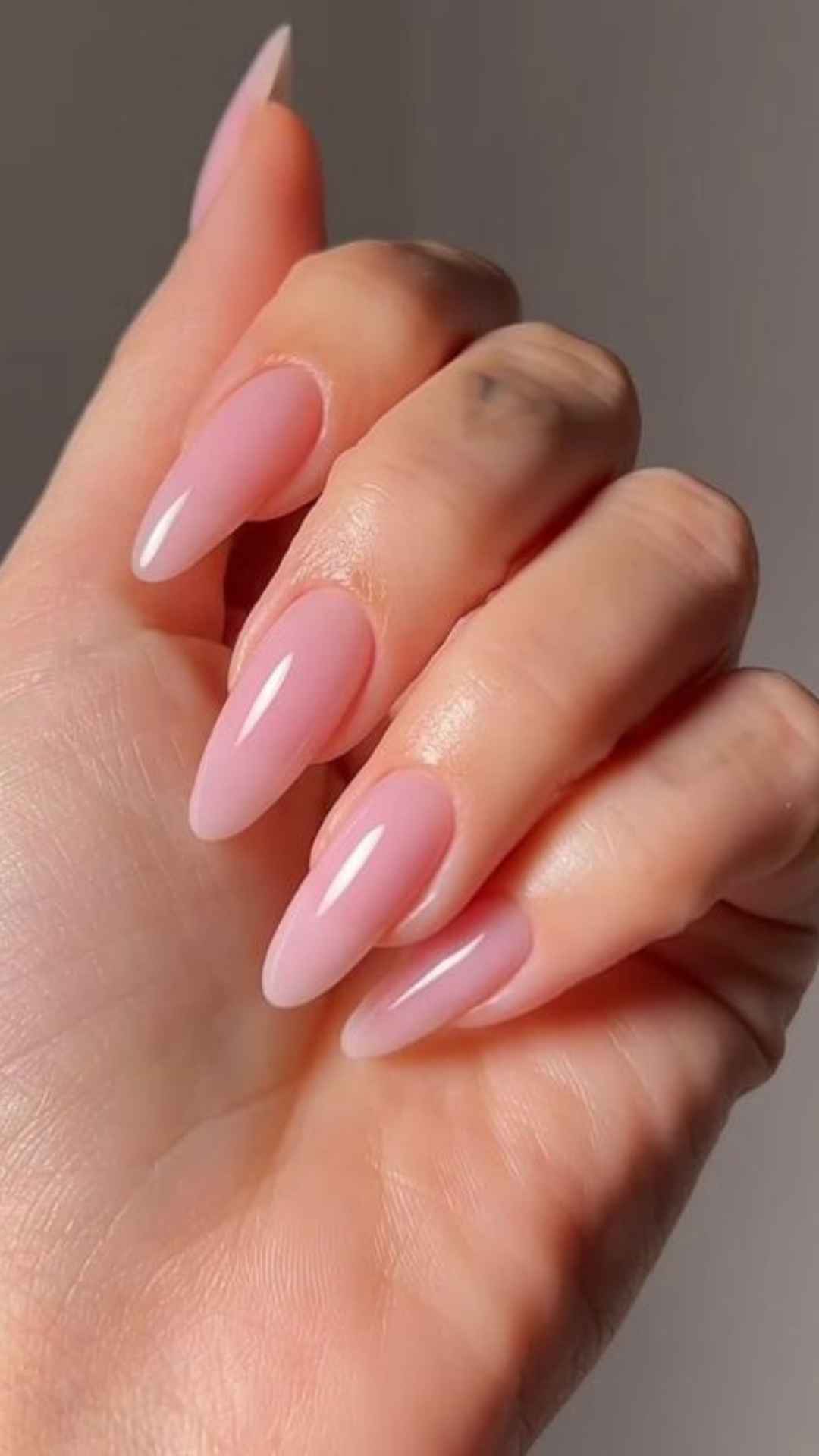 Featured-image-on-Easy-Summer-Nails-You-ll-Love