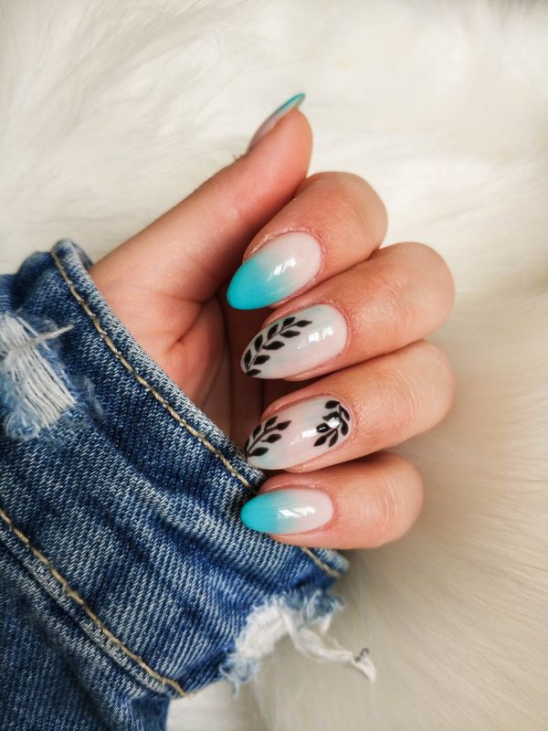 Easy-Summer-Nails-You’ll-Love