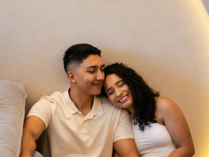 Featured-image-on-Home-Date-Night-Ideas