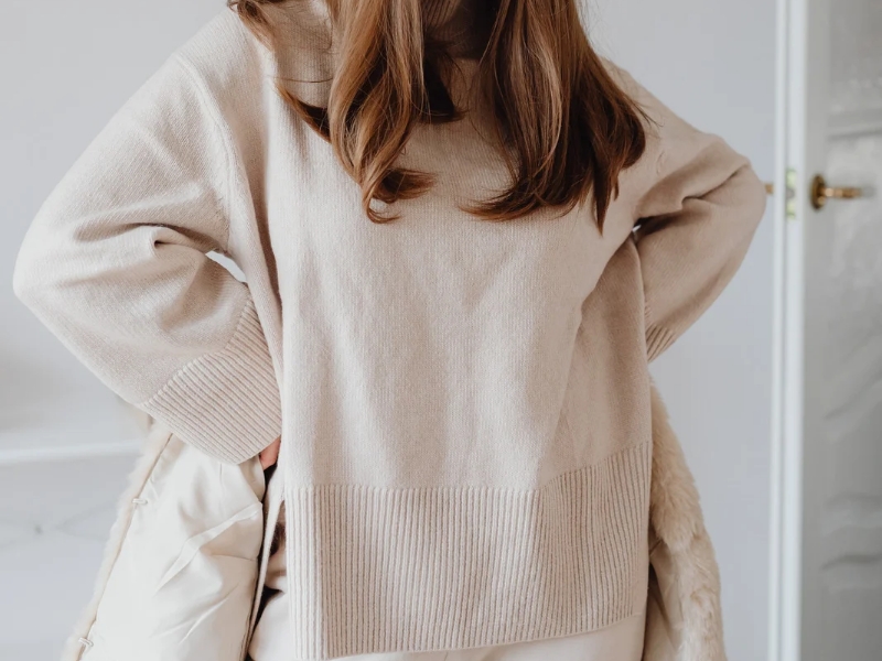 Featured-image-on-Spring-Sweater-Outfits