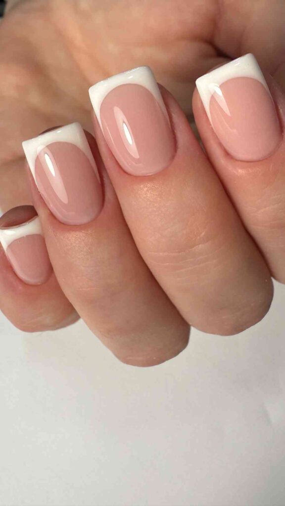 French-Tips-on-Short-Square-Nails-A-Classic-Reimagined-for-a-Modern-Clean-Finish