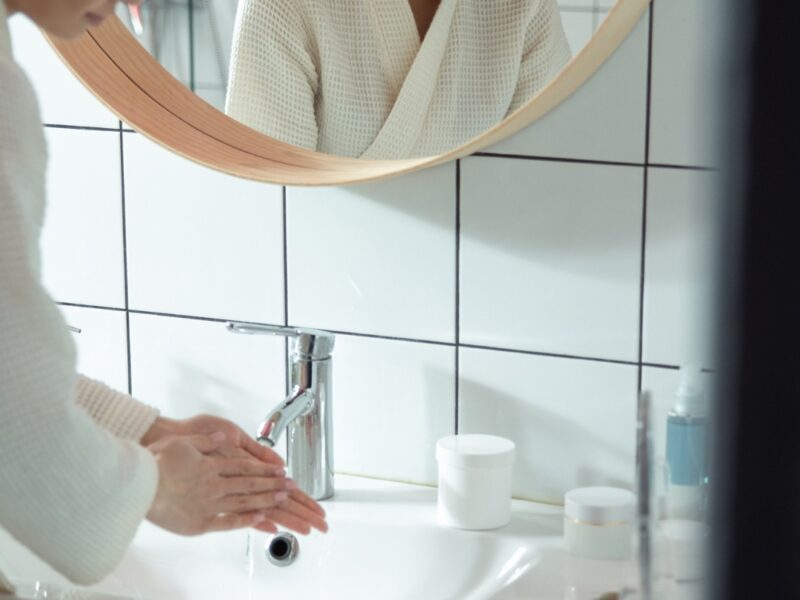 How-to-Take-Care-of-Yourself-as-a-Woman-Hygienically