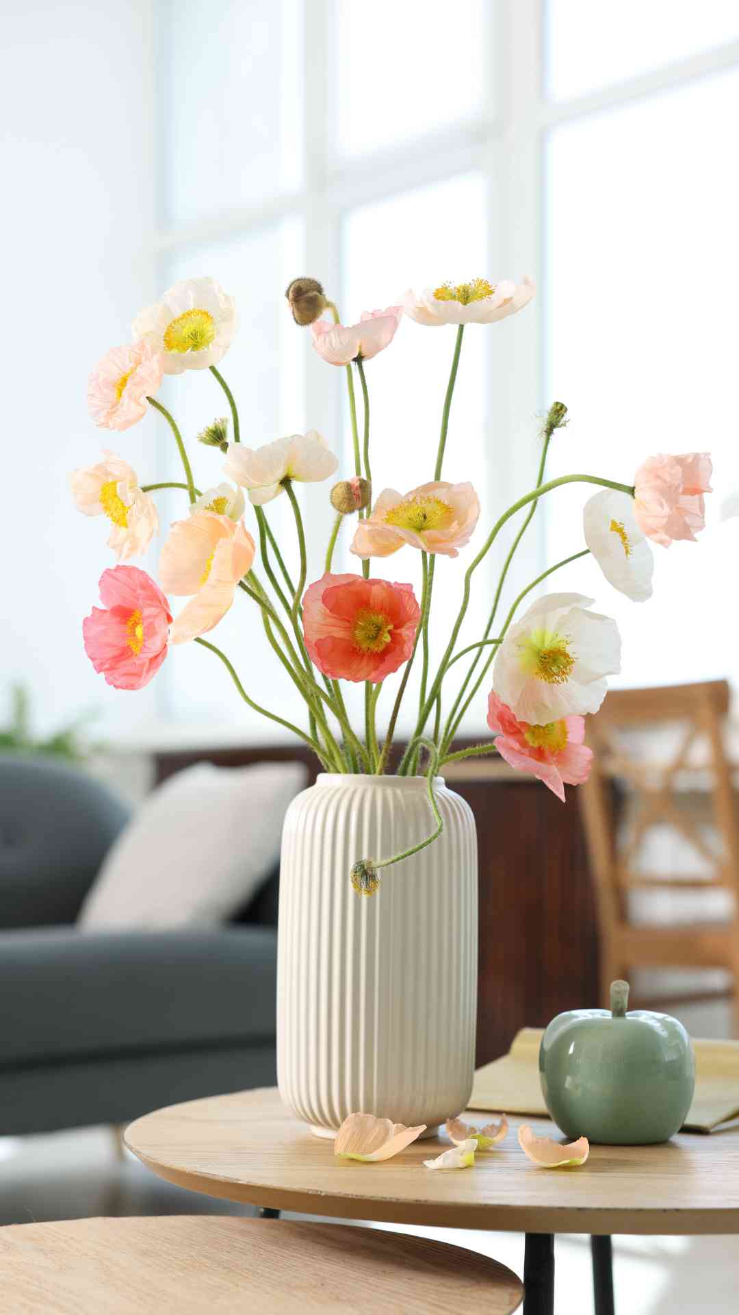 Introducing-Fresh-Flowers-and-Greenery-That-Bring-the-Softness-and-Life-of-the-Outdoors-Into-Your-Everyday-Spaces