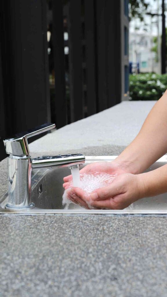 Maintaining-Full-Body-Hygiene-to-Feel-Clean-Fresh-and-Completely-Comfortable-in-Your-Skin-All-Day