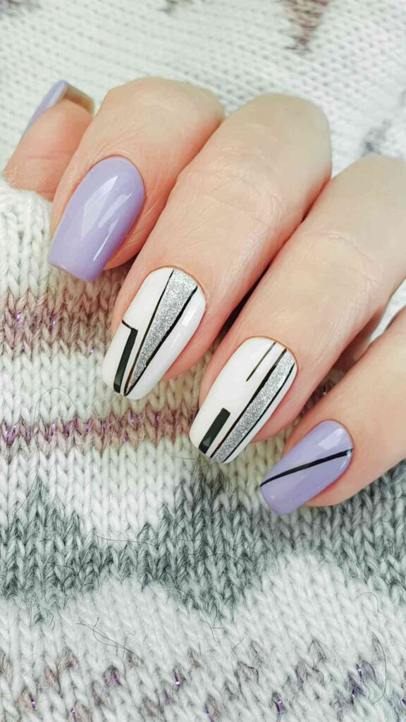 Minimalist-Nail-Art-on-Short-Square-Nails-Simple-Lines-and-Subtle-Details-That-Say-Everything