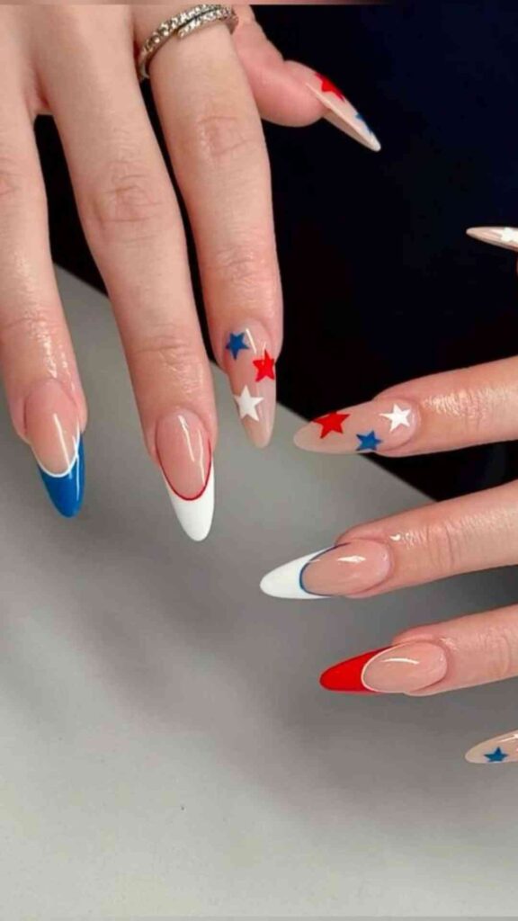 Negative-Space-Designs-Using-Red-White-and-Blue-That-Create-a-Modern-and-Artistic-Interpretation-of-the-Patriotic-Palette