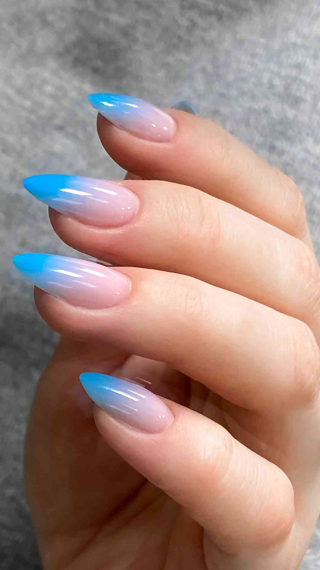 Negative-Space-French-Tips-That-Frame-the-Natural-Nail-With-a-Clean-Line-for-a-Modern-Spring'Look