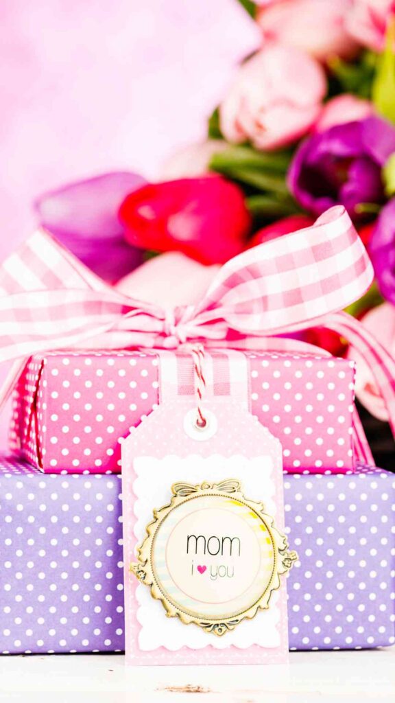 Personalised-Gifts-for-the-Mother-Who-Loves-Things-That-Were-Made-Just-for-Her