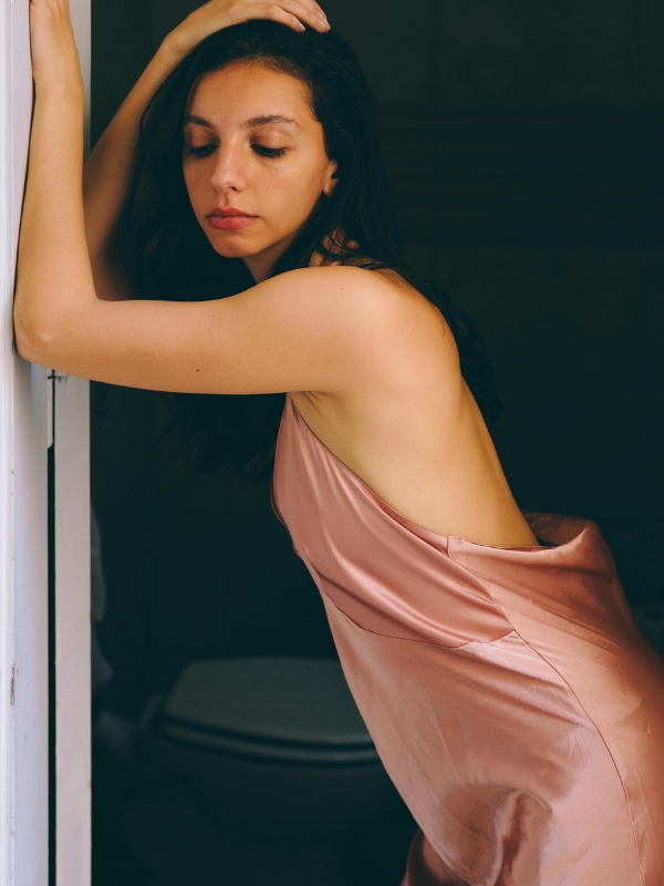 Satin-Slip-Dress-in-a-Soft-Pastel-Tone-for-an-Effortless-Spring-Night-Out