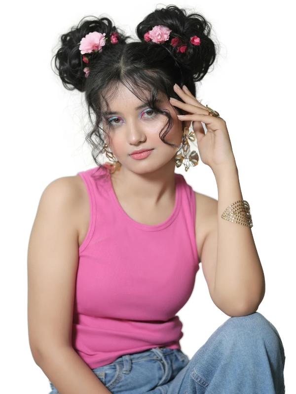 Style-Space-Buns-or Mini-Buns-for-a-Playful-Spring-Look-That-Brings-Pure-Joy