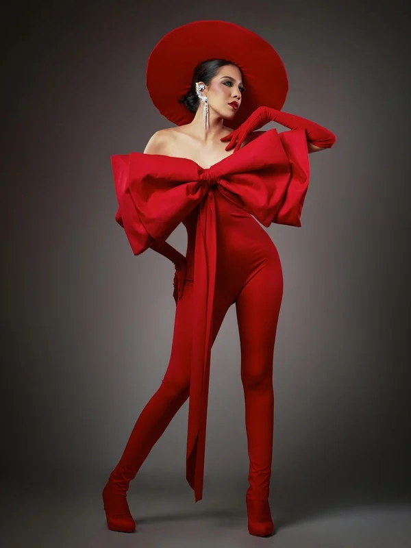 The-Classic-Red-Sundress-That-Makes-Every-Fourth-of-July-Feel-Instantly-Festive