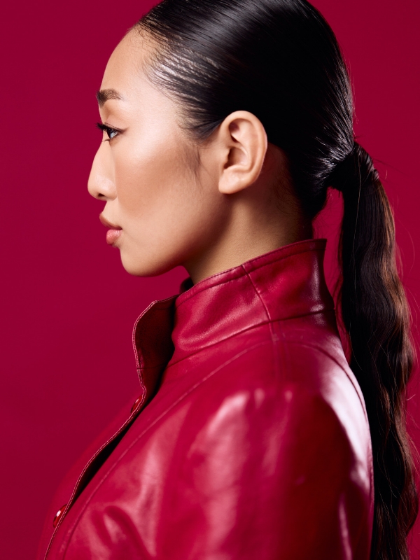 Wear-a-Textured-Ponytail-to-Go-From-Casual-to-Chic-Without-Changing-Anything-Else