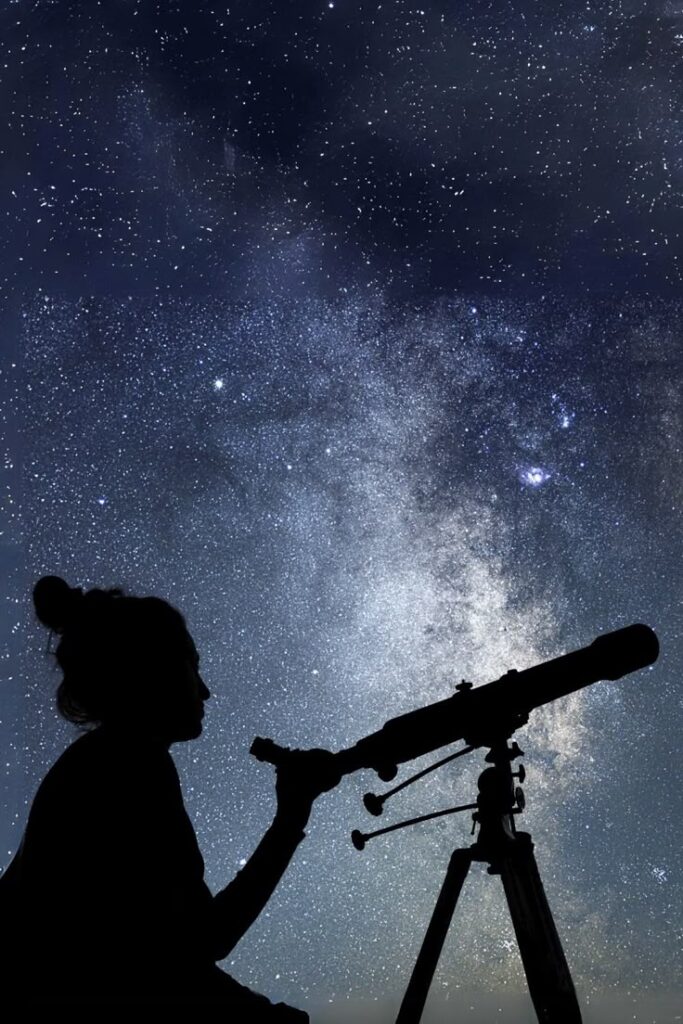 Backyard-Stargazing-At-Night