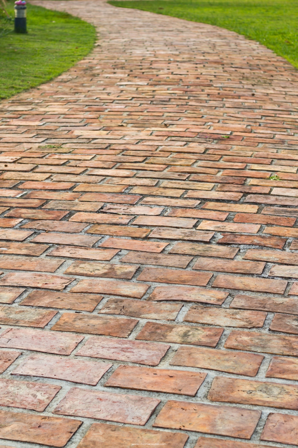 Brick-DIY-Walkways-Paths-Cheap