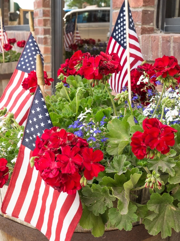 Build-a-Patriotic-Porch-Vignette-on-a-Side-Table-With-Candles