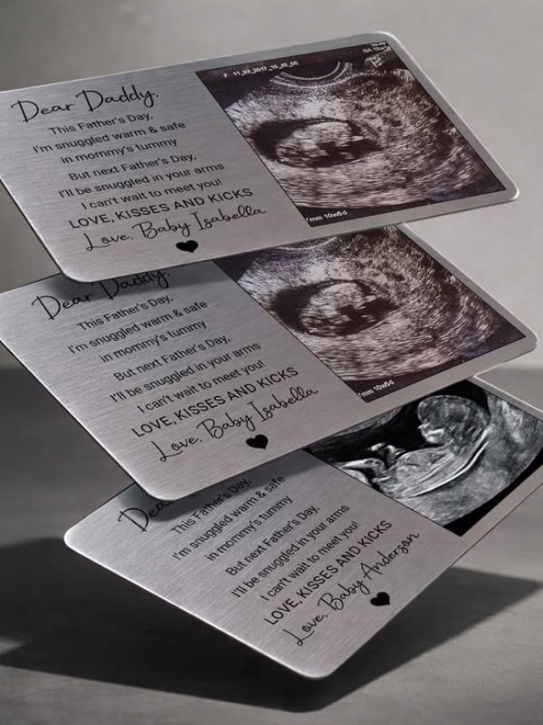 Engraved-Wallet-Card-With-Baby's-Details-He-Carries-Every-Single-Day