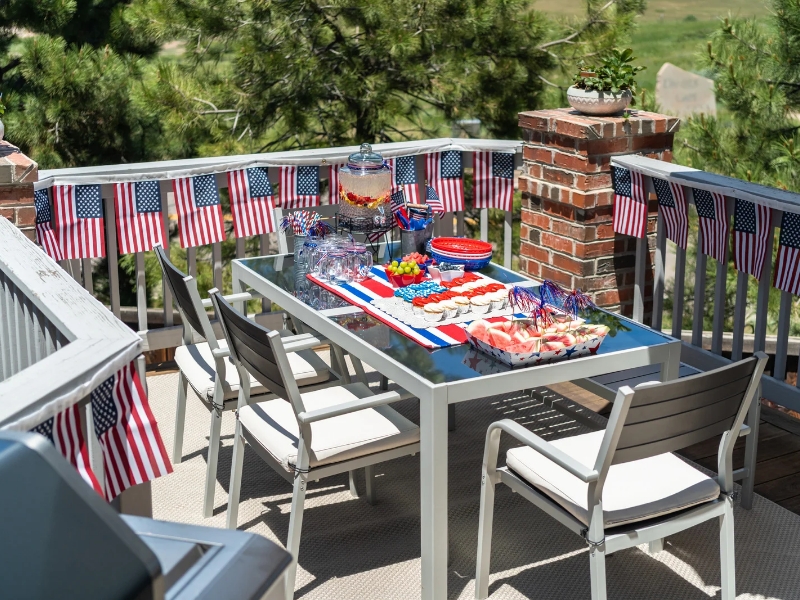 Featured-image-on-4th-of-July-Decorations