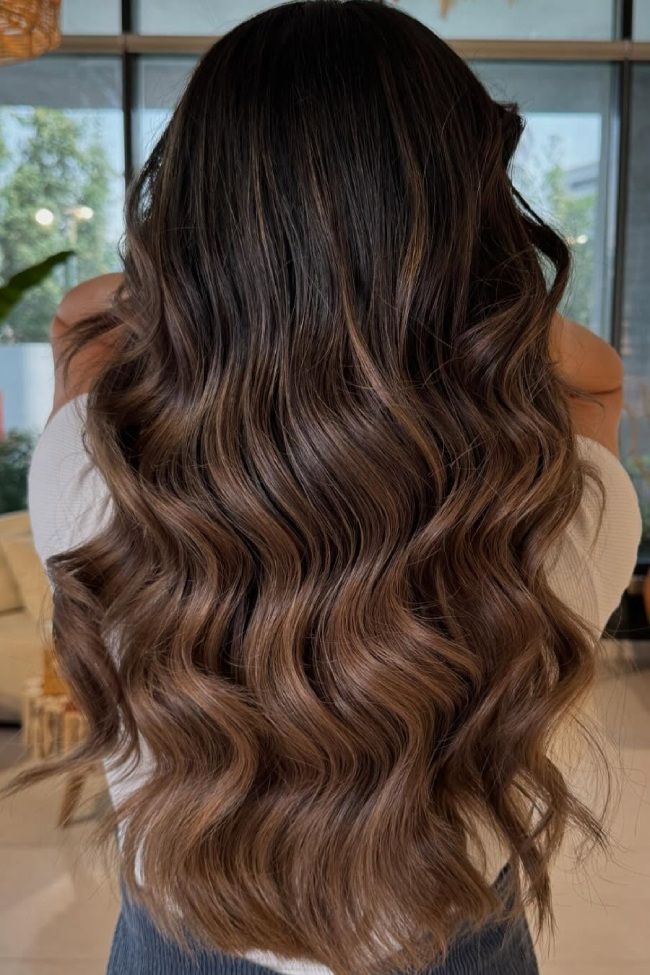 Mocha-Balayage-With-Shadow-Roots