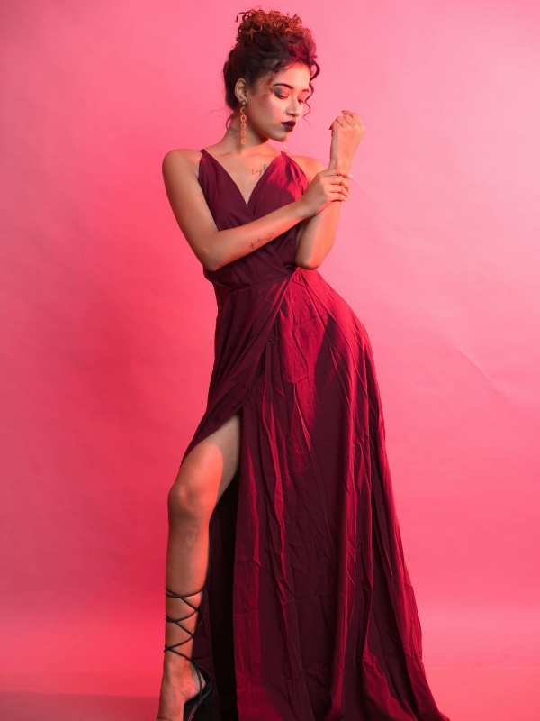 Red-Maxi-Dresses-That-Make-You-Look-Completely-Stunning