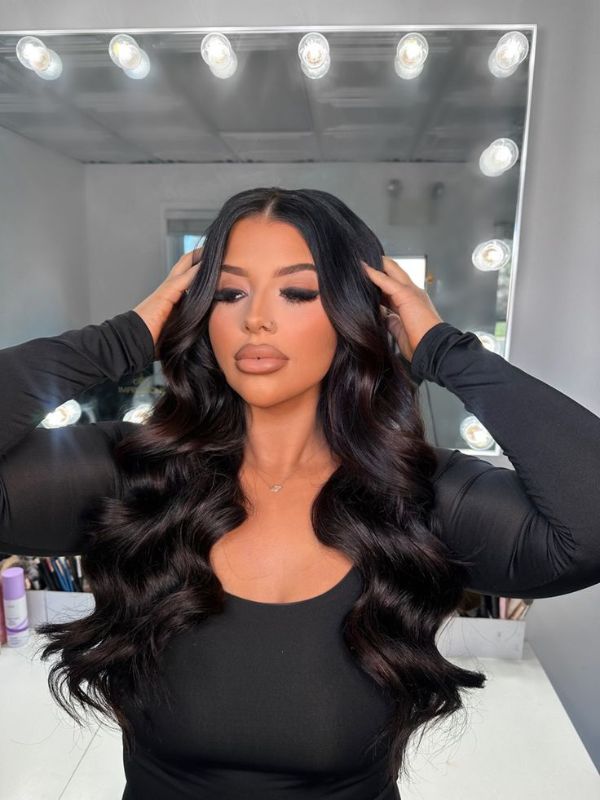 The-Effortless-Waves-Chic-Hairstyles-For-Thick-Wavy-Hair-To-Try