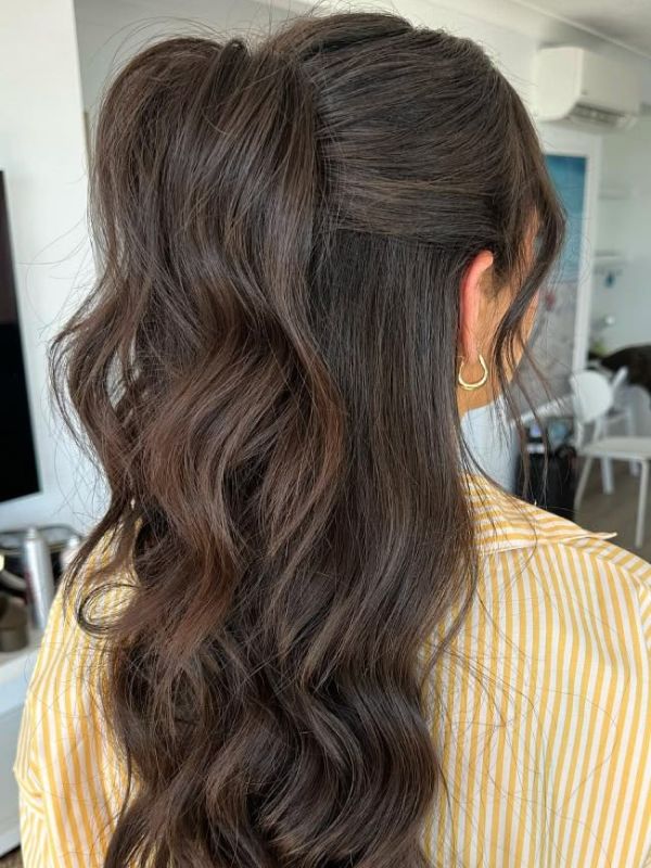 The-Half-Up-Curl-Pony-Ponytails-For-Curly-Hair