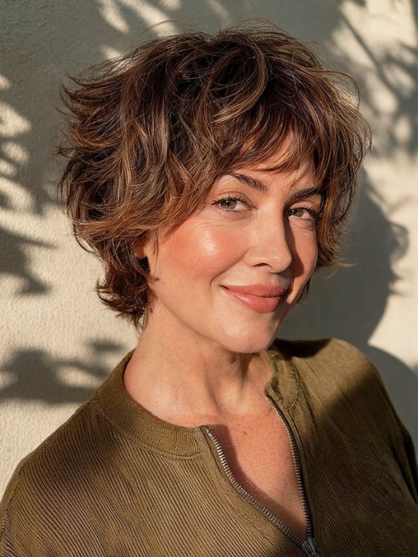The-Romantic-Wavy-Shag