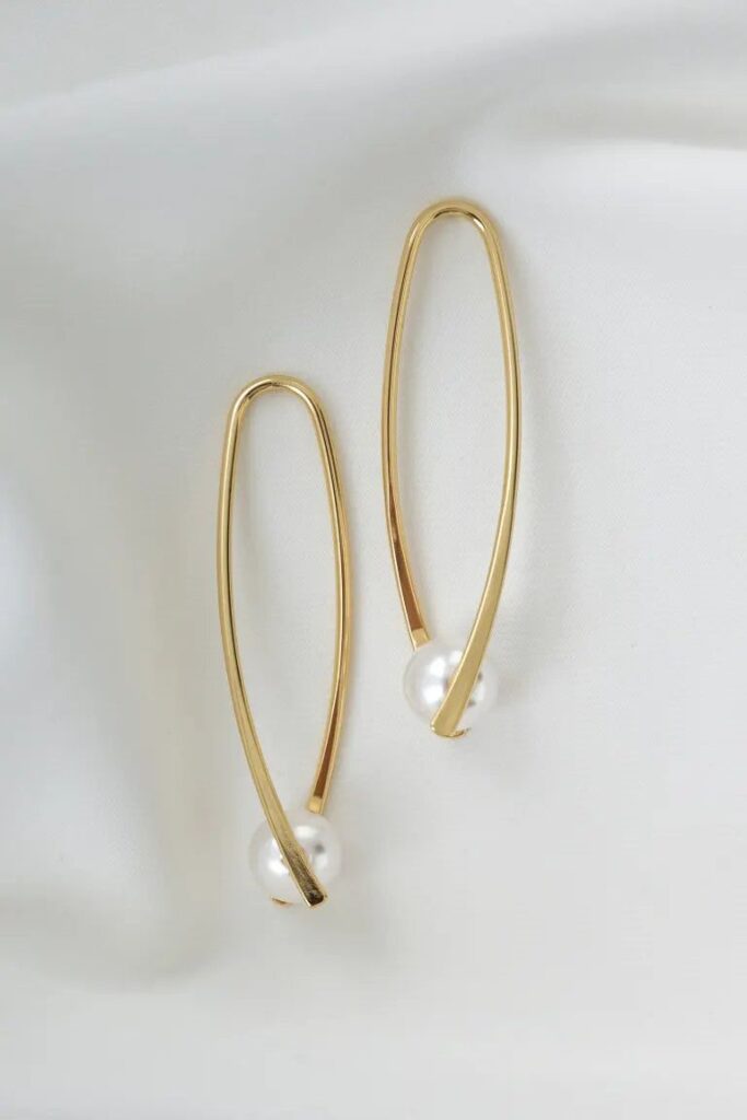 Contemporary-Pearl-Earrings.