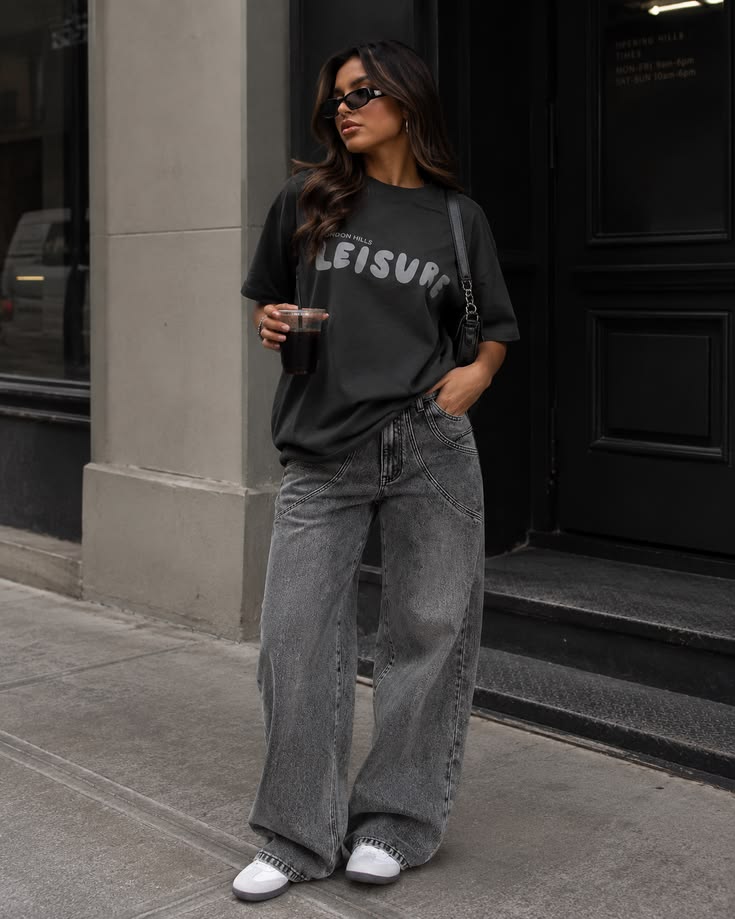 Oversized-Graphic-Tee-Wide-Leg-Jeans.