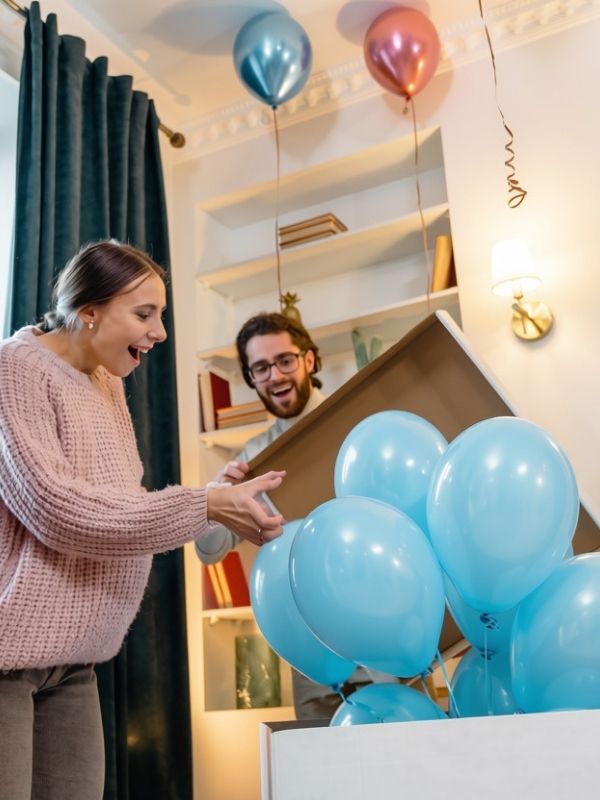 gender-reveal-party-balloon-box-surprise