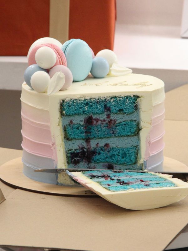 a-party-cake-with-a-blue-layer-on-the-inside