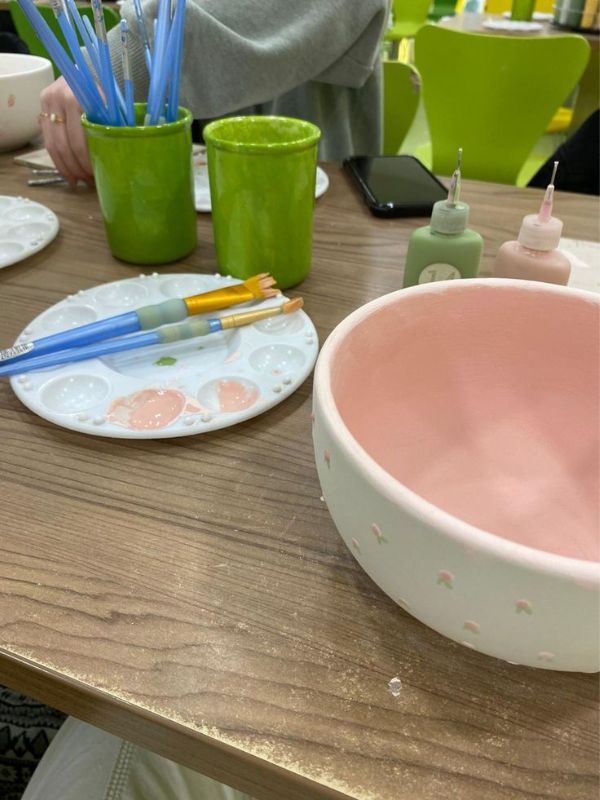 Apply-Your-Base-Coat-How-to-Paint-Ceramic-Bowls