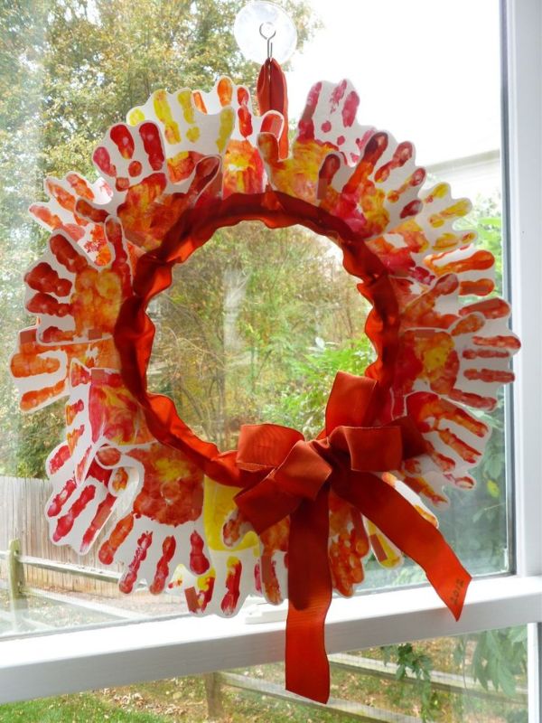 Make-a-Handprint-Autumn-Wreath-Fall-Handprint-Crafts-for-Kids