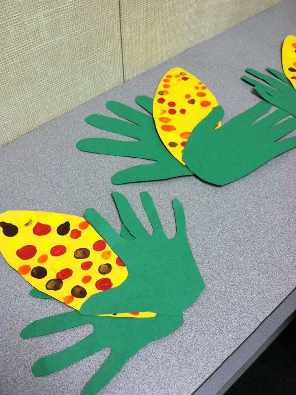 Make-a-Handprint-Corn-Harvest