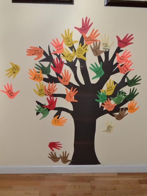 Make-a-Thankful-Handprint-Tree-Fall-Handprint-Crafts-for-Kids