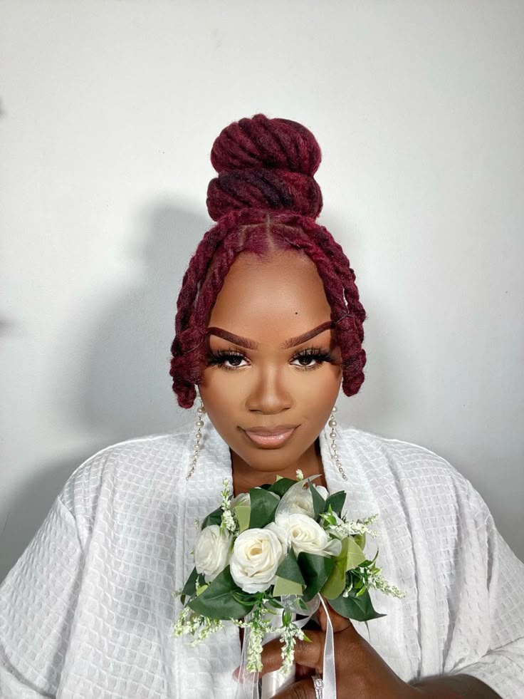 Understand-What-Makes-a-Wedding-Loc-Style-Look-Elegant.