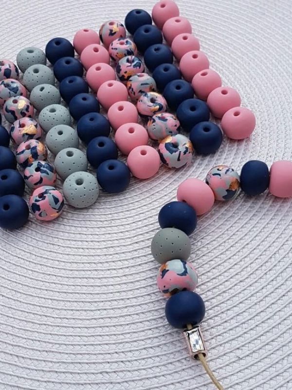 a-simple-bead-How-to-start-with-polymer-clay-as-a-beginner