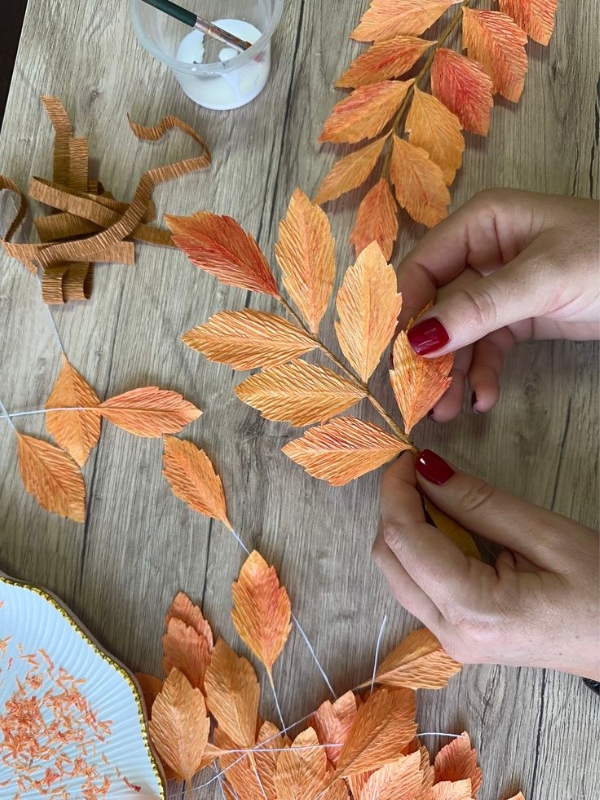 Curled-Crepe-Paper-Leaf