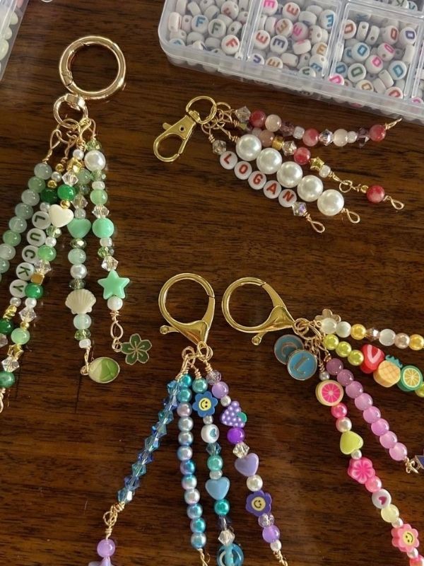 Make-A-Simple-Beaded-Keychain-easy-crafts-for-seniors