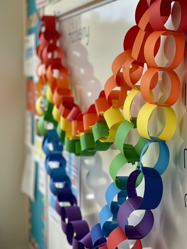 rainbow-paper-chain