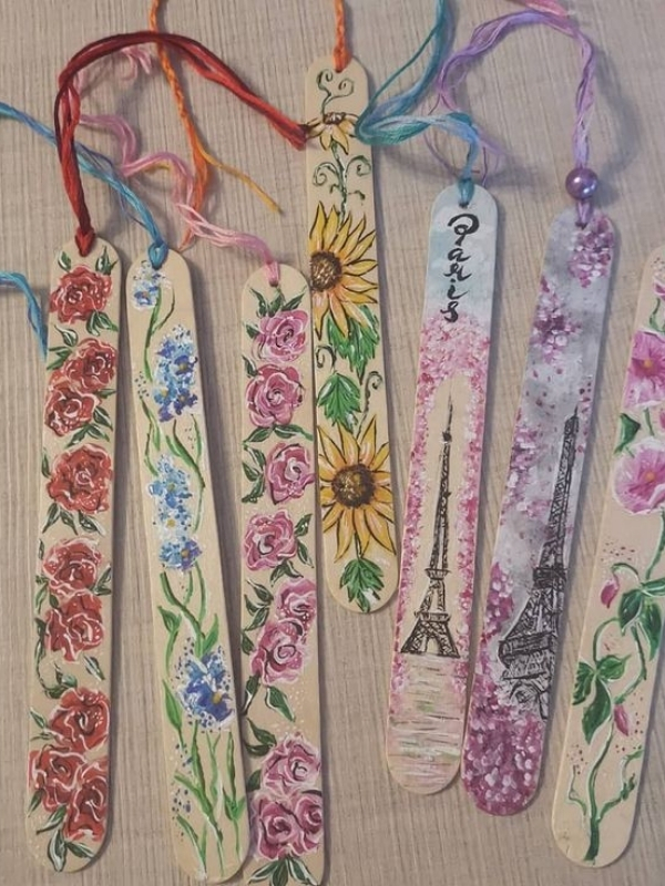 Popsicle-Stick-Bookmark-Easy-Popsicle-Stick-Crafts-for-Kids