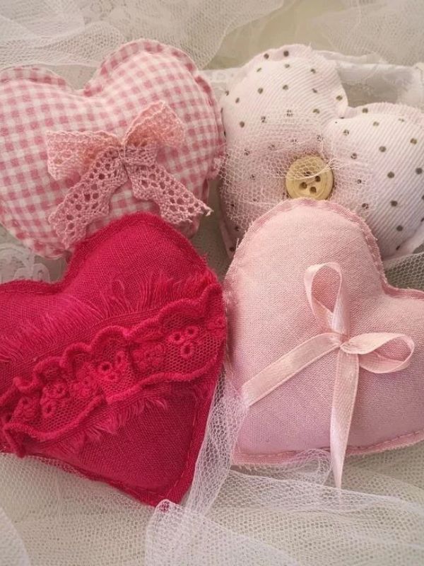 Decorative-Fabric-Conversation-Hearts.