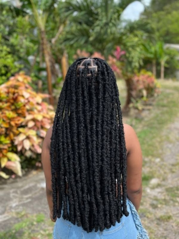 How-to-Prevent-Tension-Butterfly-Locs-Hairstyle