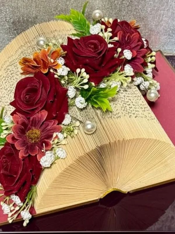 Valentines-Day-Book-Page-Sculpture